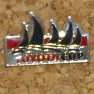 Pin's Toyota Cup (01)